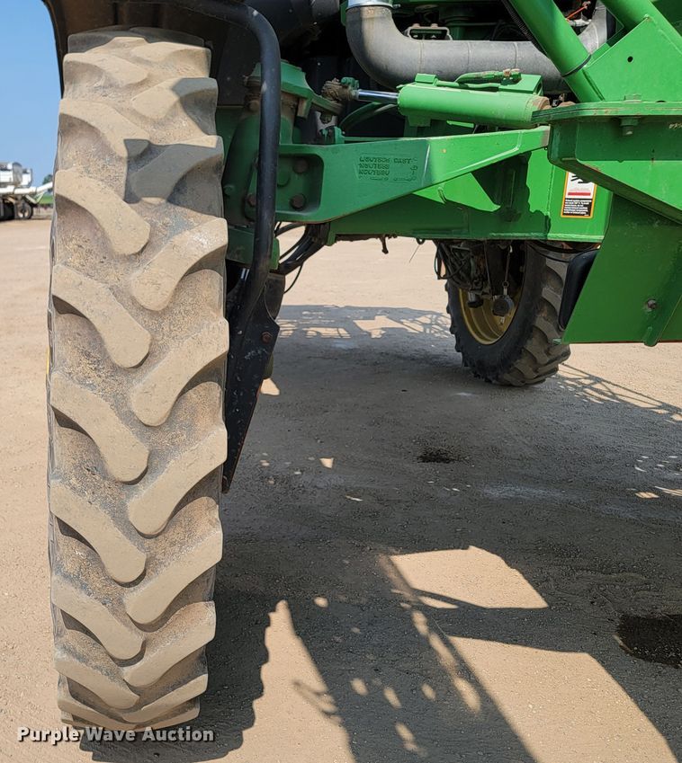 image for item ML9409 2006 John Deere 4920  applicator