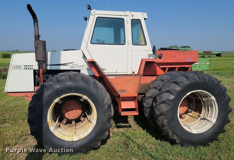 image for item ML9449 1973 Case 2470  4WD tractor
