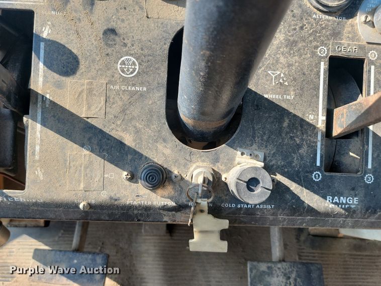 image for item ML9449 1973 Case 2470  4WD tractor