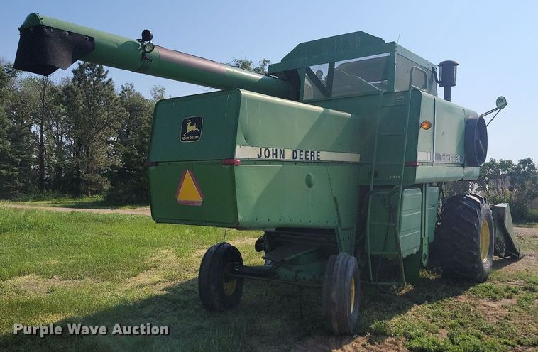 image for item ML9450 1981 John Deere 6620 Turbo  RWA combine