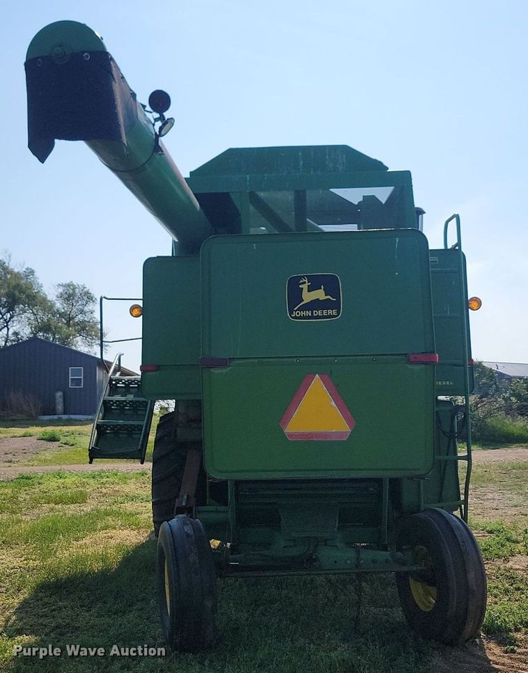 image for item ML9450 1981 John Deere 6620 Turbo  RWA combine