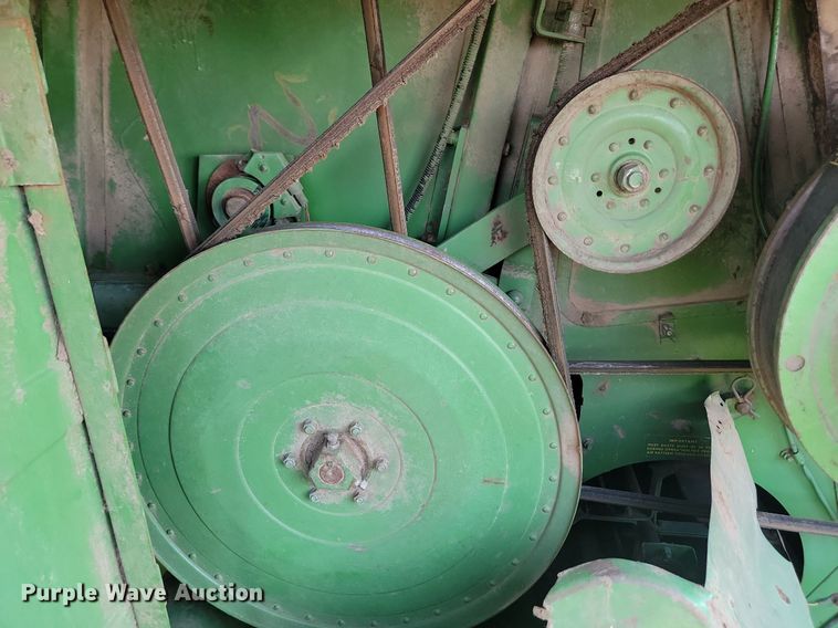 image for item ML9450 1981 John Deere 6620 Turbo  RWA combine