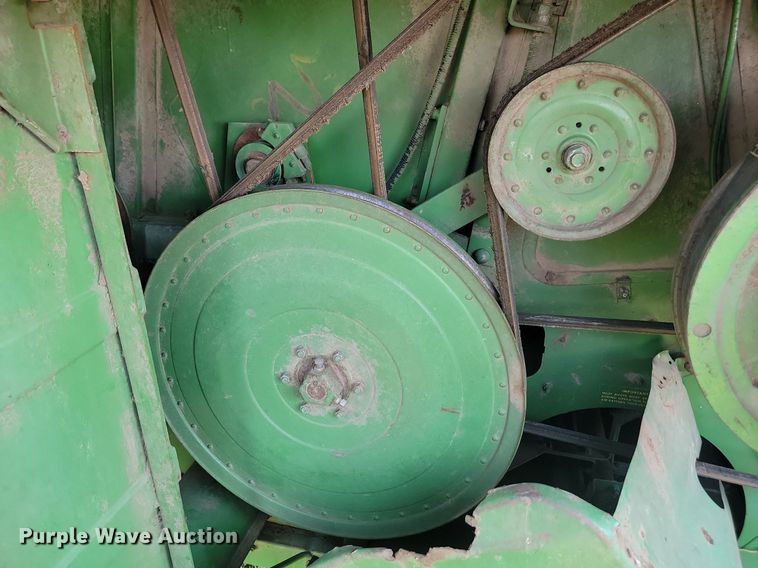 image for item ML9450 1981 John Deere 6620 Turbo  RWA combine