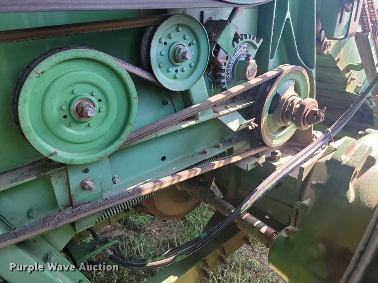 image for item ML9450 1981 John Deere 6620 Turbo  RWA combine