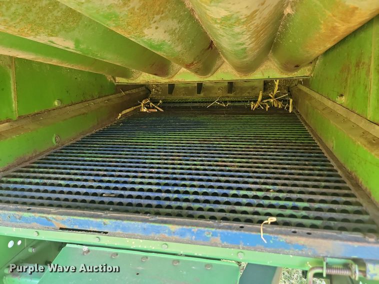 image for item ML9450 1981 John Deere 6620 Turbo  RWA combine