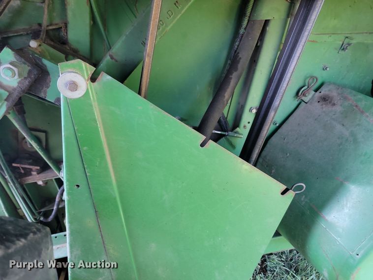 image for item ML9450 1981 John Deere 6620 Turbo  RWA combine