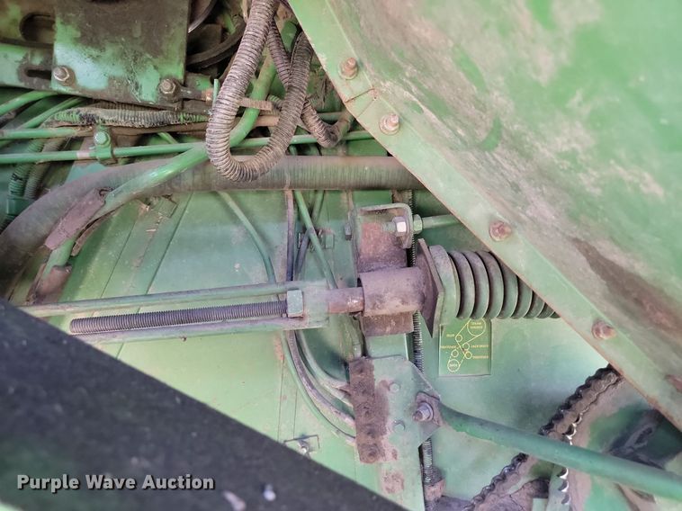 image for item ML9450 1981 John Deere 6620 Turbo  RWA combine