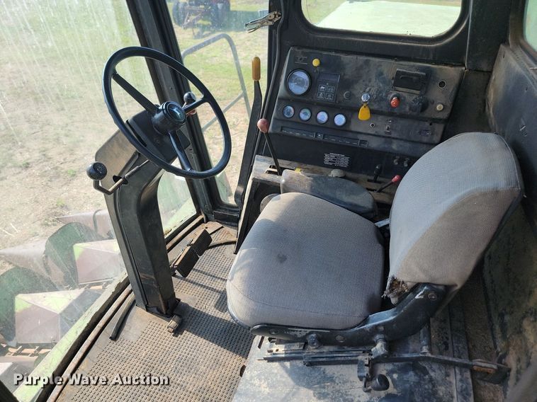 image for item ML9450 1981 John Deere 6620 Turbo  RWA combine
