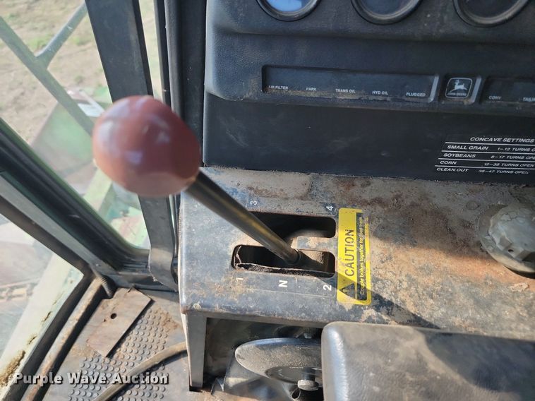 image for item ML9450 1981 John Deere 6620 Turbo  RWA combine