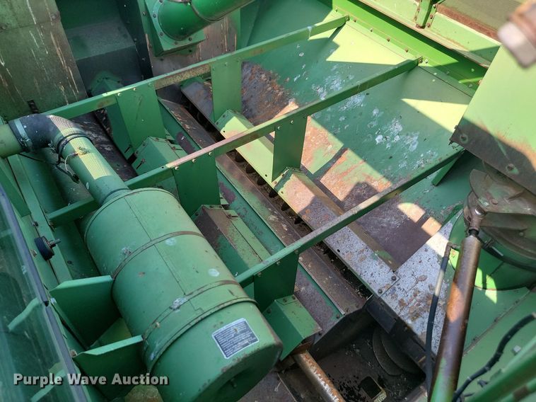 image for item ML9450 1981 John Deere 6620 Turbo  RWA combine