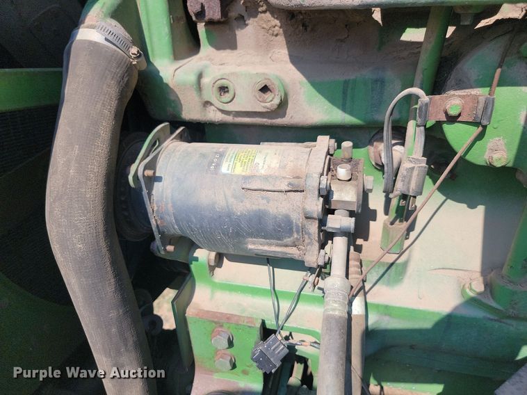 image for item ML9450 1981 John Deere 6620 Turbo  RWA combine