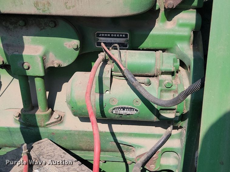 image for item ML9450 1981 John Deere 6620 Turbo  RWA combine