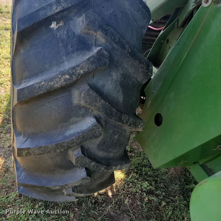 image for item ML9450 1981 John Deere 6620 Turbo  RWA combine