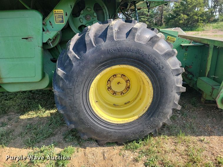 image for item ML9450 1981 John Deere 6620 Turbo  RWA combine