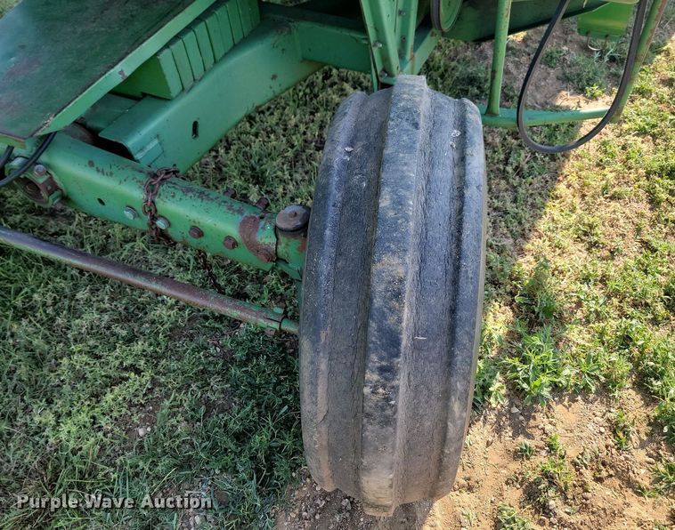 image for item ML9450 1981 John Deere 6620 Turbo  RWA combine