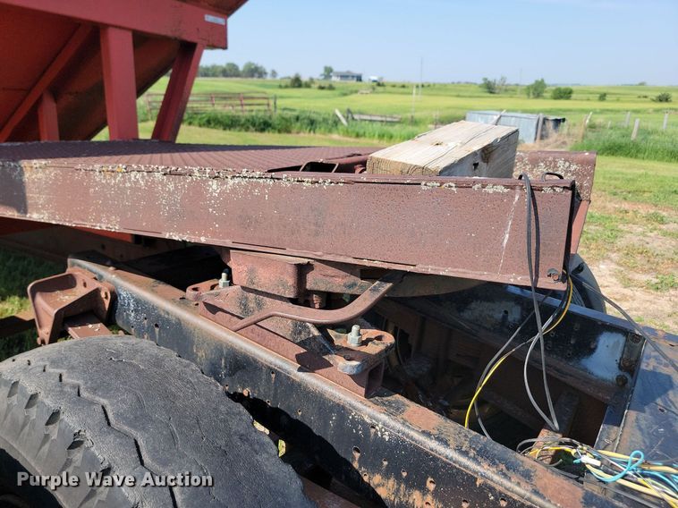 image for item ML9451 Killbros 525  gravity wagon