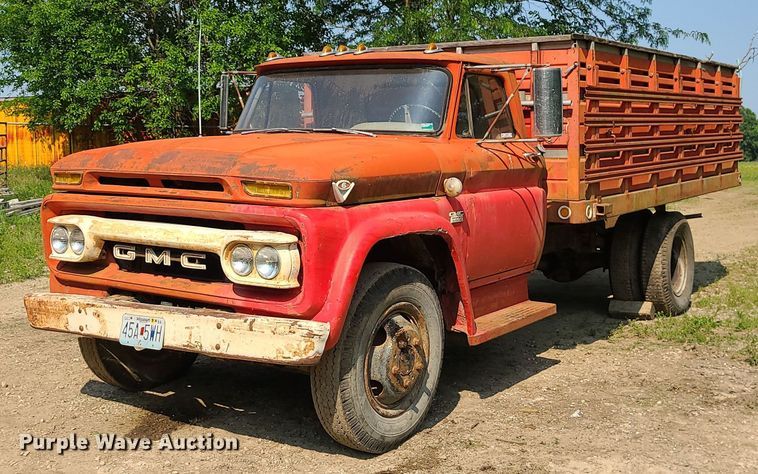 image for item MO9864 GMC 4000  grain truck