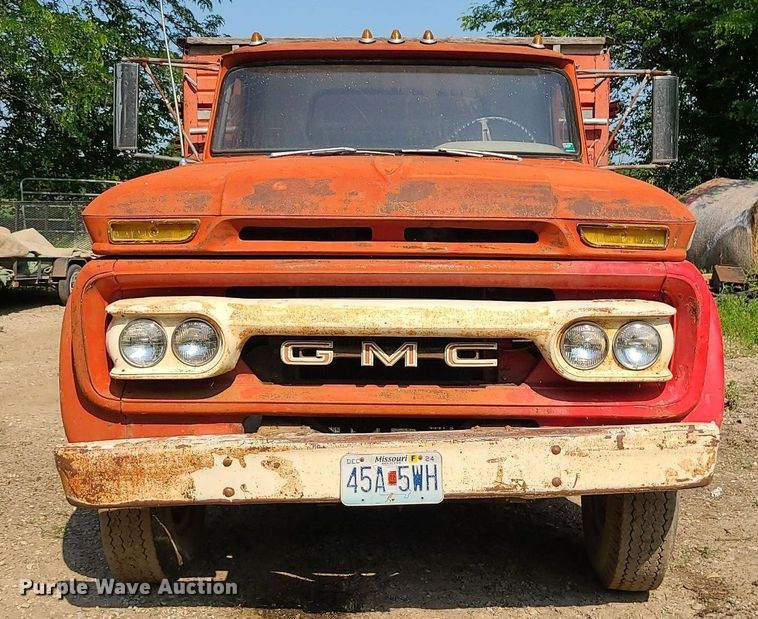 image for item MO9864 GMC 4000  grain truck