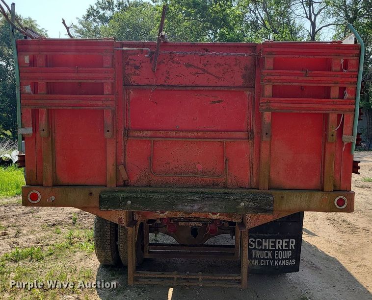 image for item MO9864 GMC 4000  grain truck