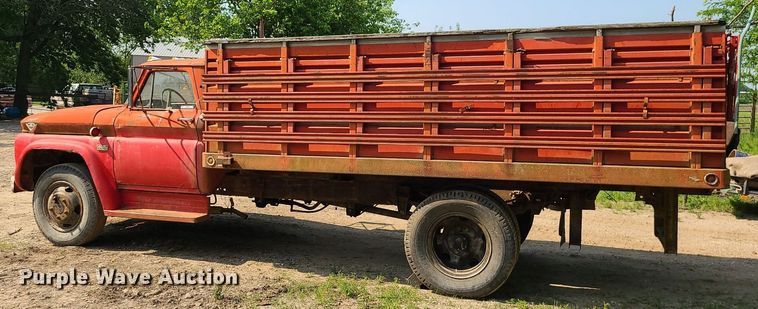 image for item MO9864 GMC 4000  grain truck