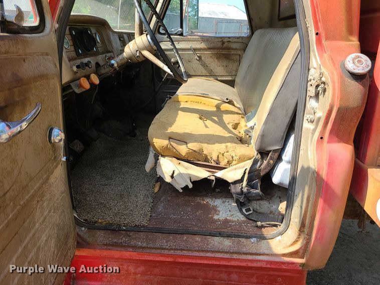 image for item MO9864 GMC 4000  grain truck