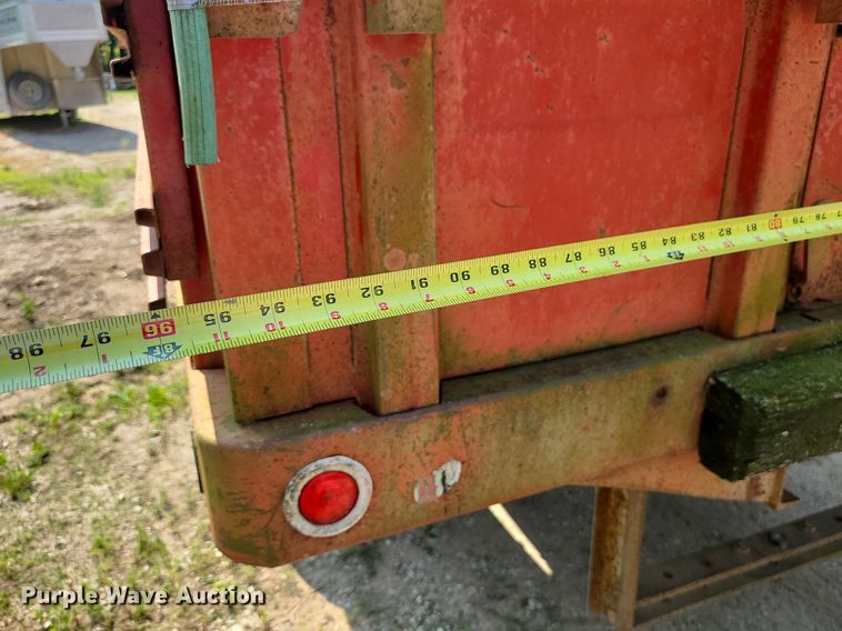 image for item MO9864 GMC 4000  grain truck