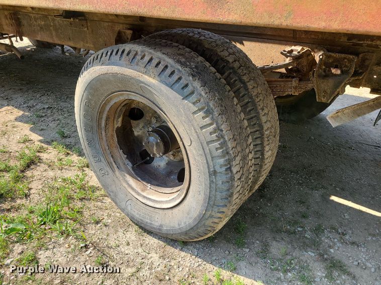 image for item MO9864 GMC 4000  grain truck