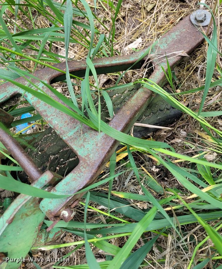 image for item NX9503 John Deere 896  hay rake