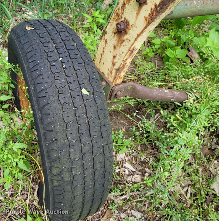 image for item NX9503 John Deere 896  hay rake