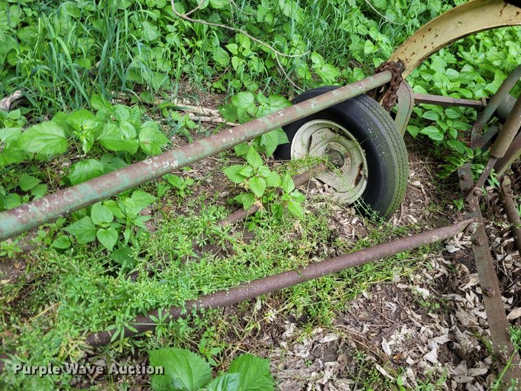 image for item NX9503 John Deere 896  hay rake