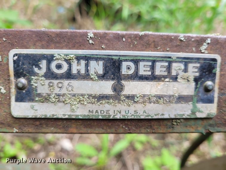 image for item NX9503 John Deere 896  hay rake