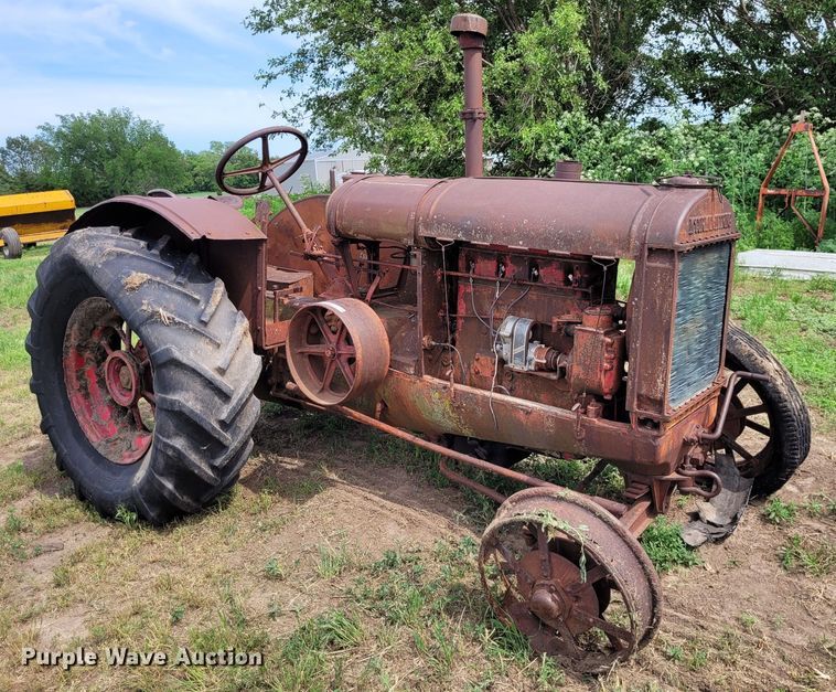 image for item NX9508 McCormick-Deering 1020  tractor