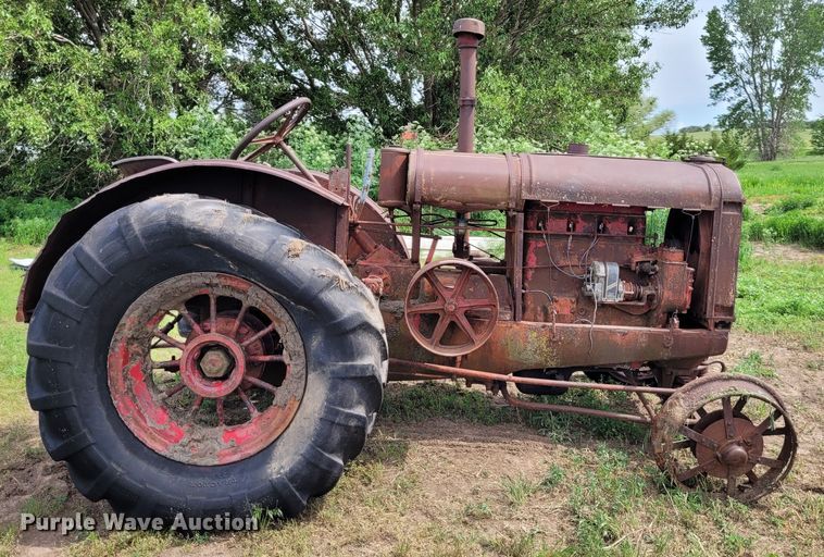 image for item NX9508 McCormick-Deering 1020  tractor