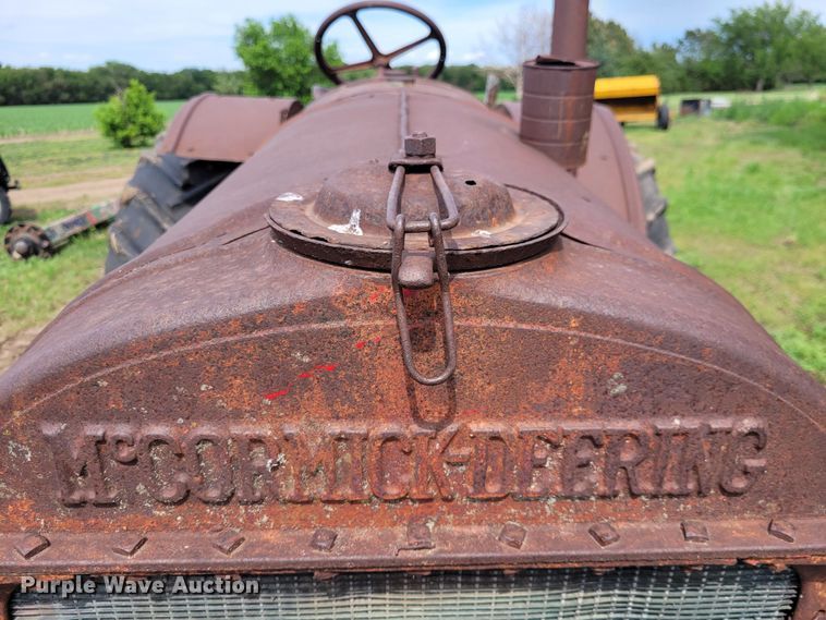 image for item NX9508 McCormick-Deering 1020  tractor