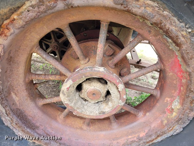 image for item NX9508 McCormick-Deering 1020  tractor