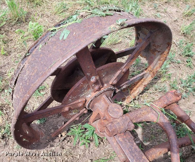 image for item NX9508 McCormick-Deering 1020  tractor