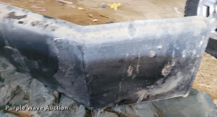 image for item NX9510 John Deere  tractor fenders