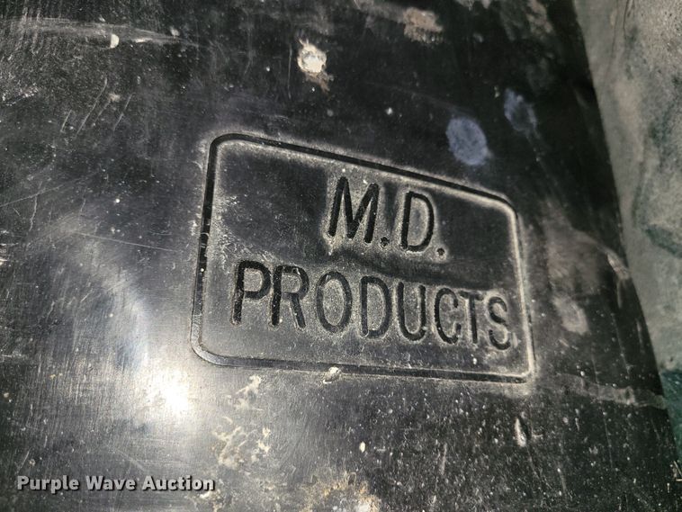 image for item NX9510 John Deere  tractor fenders