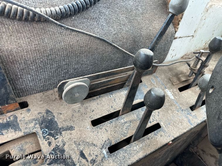 image for item NY9000 1974 Case 1070  tractor