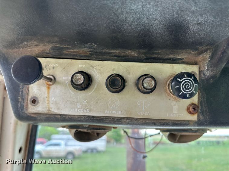 image for item NY9000 1974 Case 1070  tractor