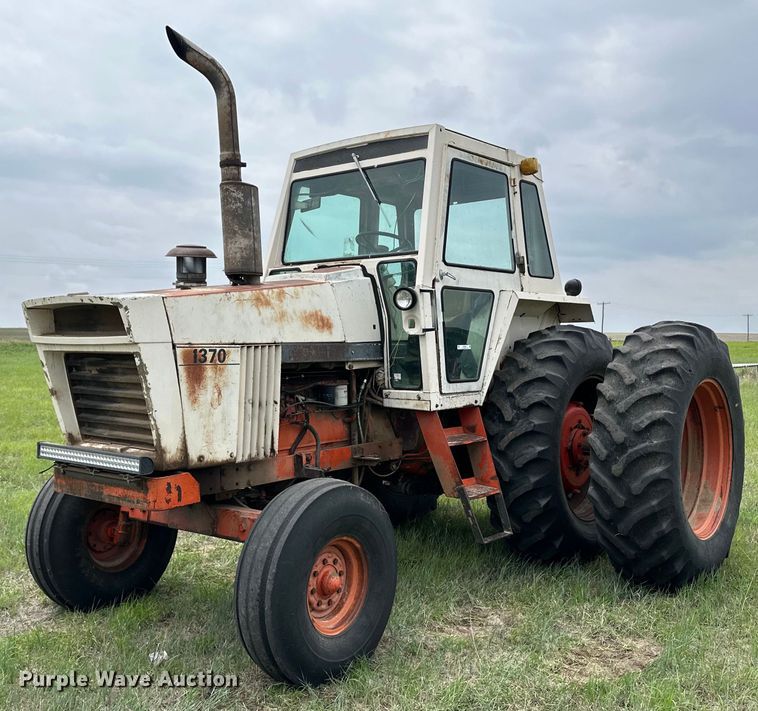 image for item NY9002 1975 Case 1370  tractor
