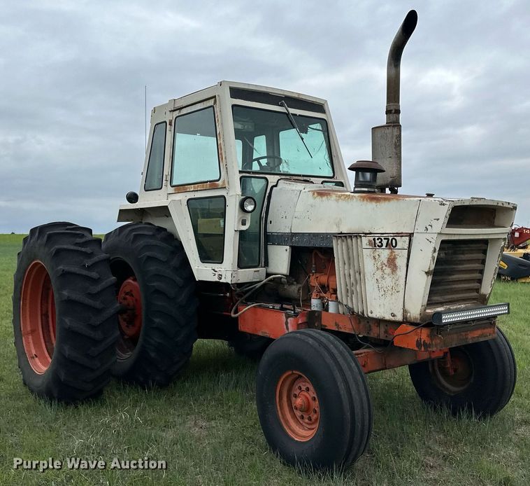 image for item NY9002 1975 Case 1370  tractor