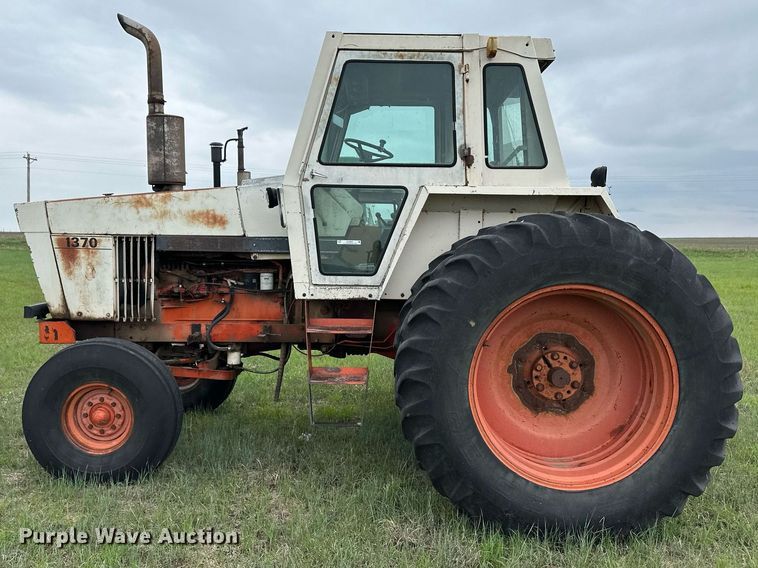 image for item NY9002 1975 Case 1370  tractor