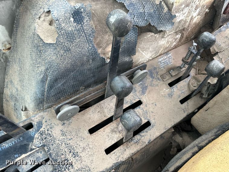 image for item NY9002 1975 Case 1370  tractor