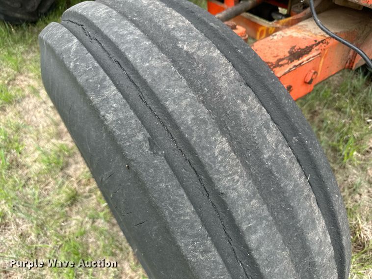 image for item NY9002 1975 Case 1370  tractor