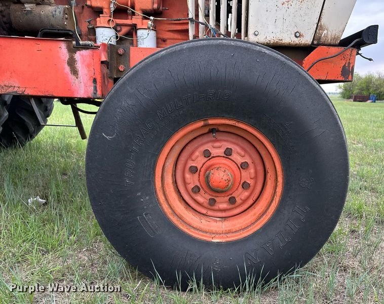 image for item NY9002 1975 Case 1370  tractor