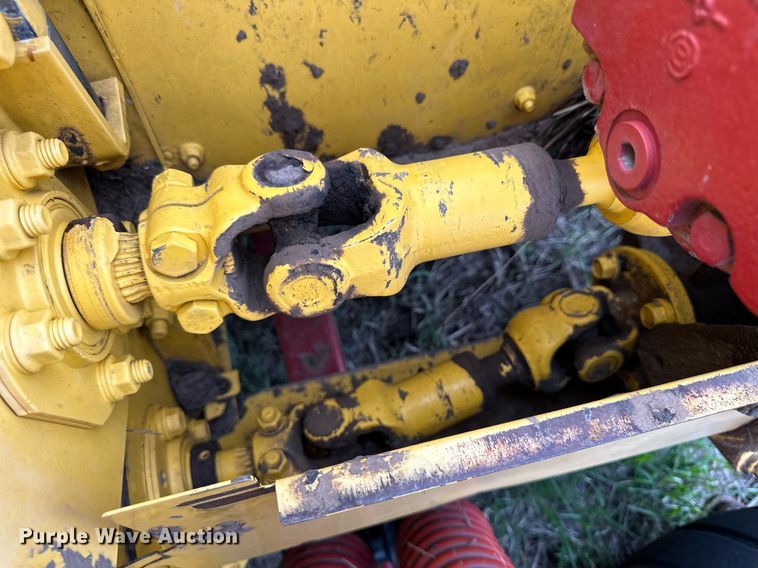 image for item NY9003 New Holland 1475  swather / windrower