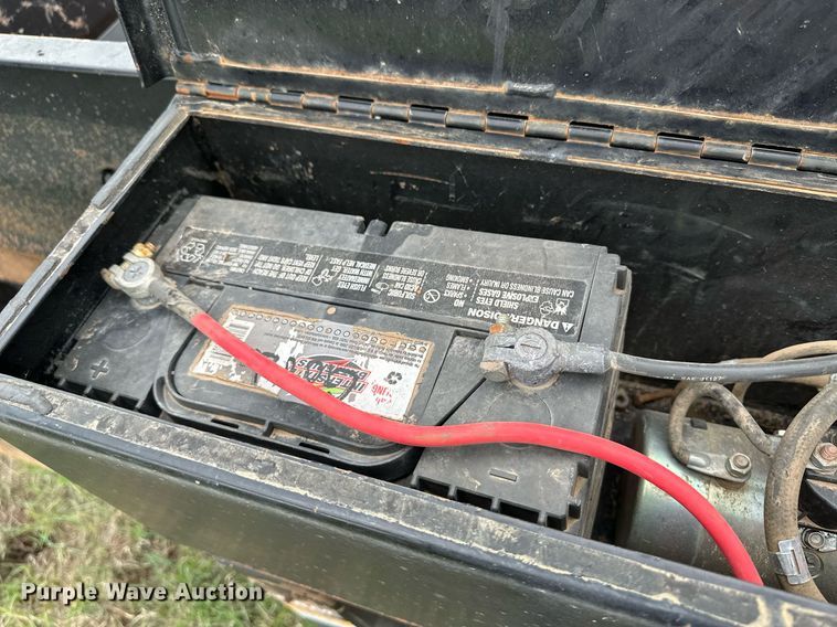 image for item NY9006 2010 Hillsboro  dump trailer