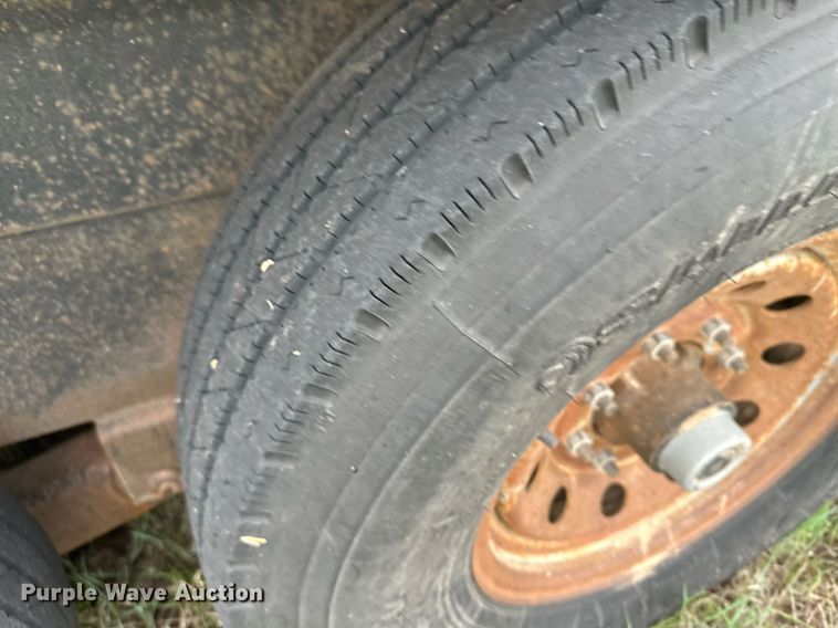 image for item NY9006 2010 Hillsboro  dump trailer