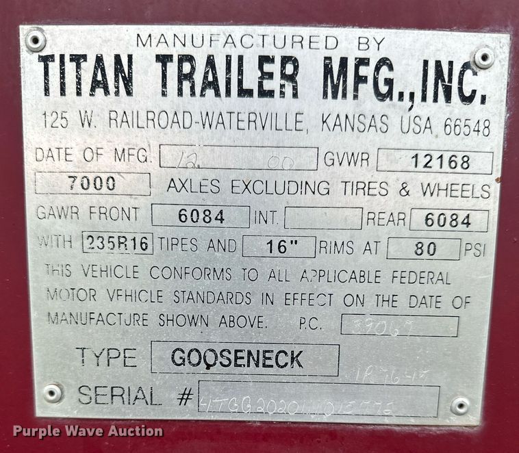 image for item NY9008 2001 Titan  livestock trailer